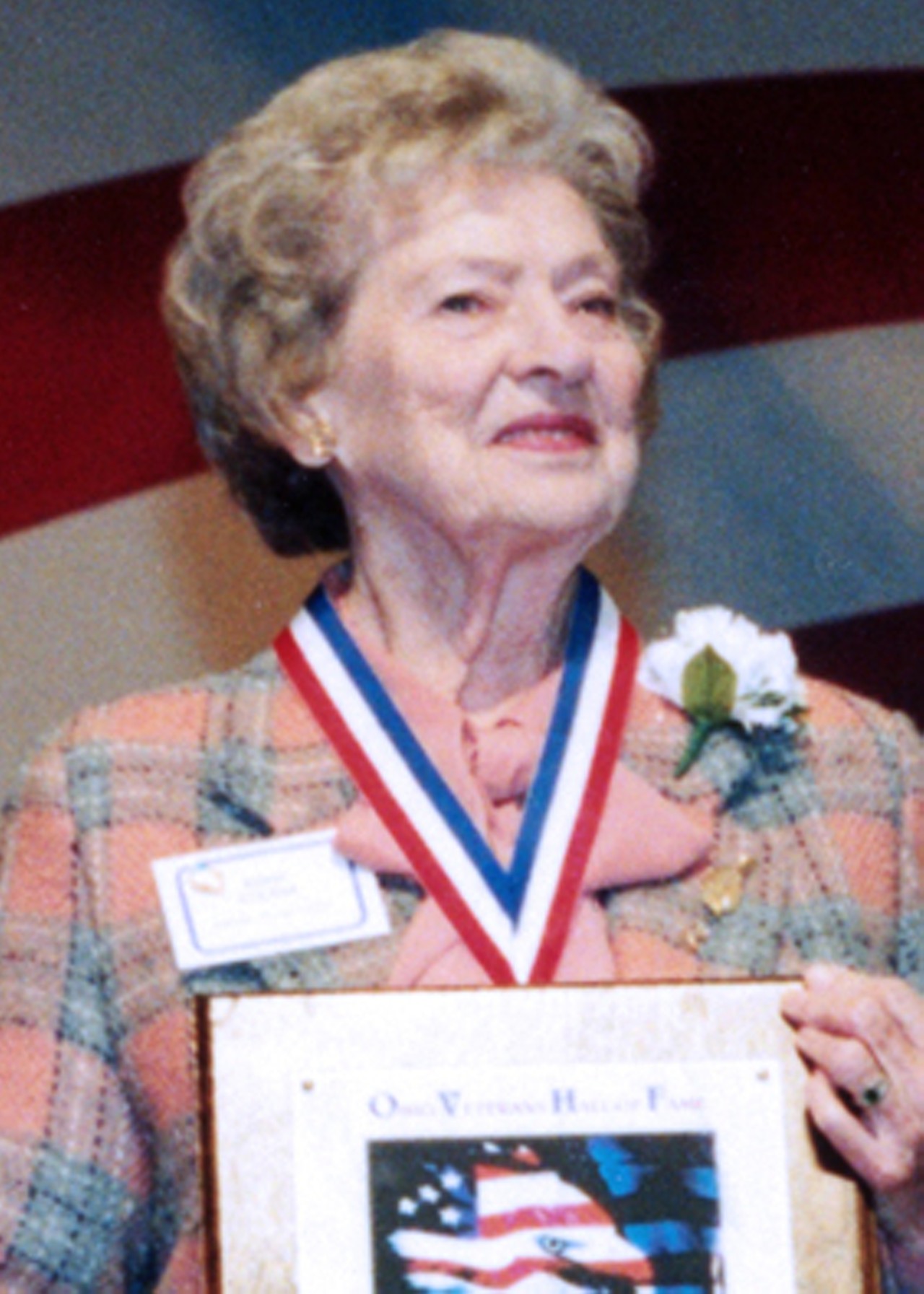 Bobbie L. Sterne
Bobbie L. Sterne was the first woman to be Cincinnati’s mayor full-term. Sterne grew up in Northeastern Ohio and studied nursing in Akron before serving in the 25th General Hospital Division in Europe during World War II. Following the war, Sterne and her husband moved to North Avondale, and Sterne was elected to Cincinnati City Council in 1971, serving nearly continuously until 1998. She also served two terms as mayor.