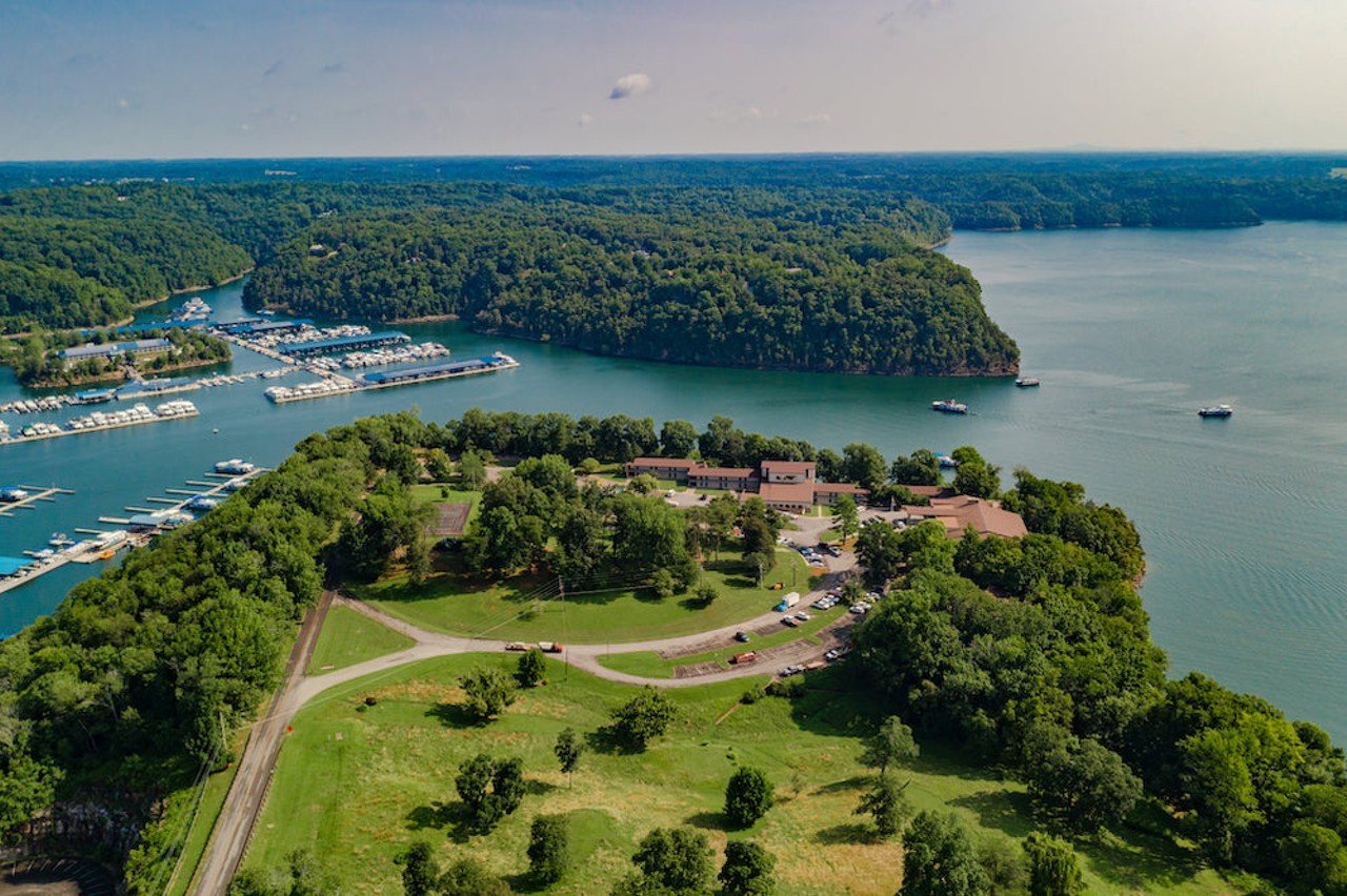 Lake Cumberland
Distance: 3 hours and 30 minutes
Lake Cumberland is a tourist favorite in southern Kentucky. This huge reservoir is the place to be on a warm, sunny day for boating, fishing, jet skiing or just cooling off in the water. There's also a 18-hole mini golf course. You can stay in a houseboat, cabin, hotel or camp.