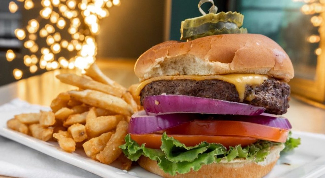 Miamiville Trailyard
368 Center St., Miamiville
A perfectly blended beef burger on a bed of lettuce with tartar sauce, pickles, onion straws and American cheese.