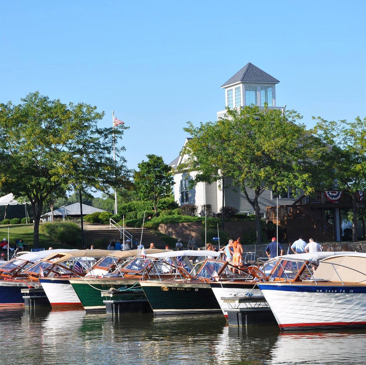 Huron, Ohio
Distance: 4 hours
Situated on the south shore of Lake Erie between Cleveland and Toledo, Huron is the ideal place for a weekend getaway on the water. The beach town boasts beautiful parks with scenic views of Lake Erie, plus public beach access. Additional attractions include the Huron Lighthouse (maintained by the U.S. Coast Guard), a mile long fishing pier and an amphitheater hosting weekly events that overlook the municipal marina.