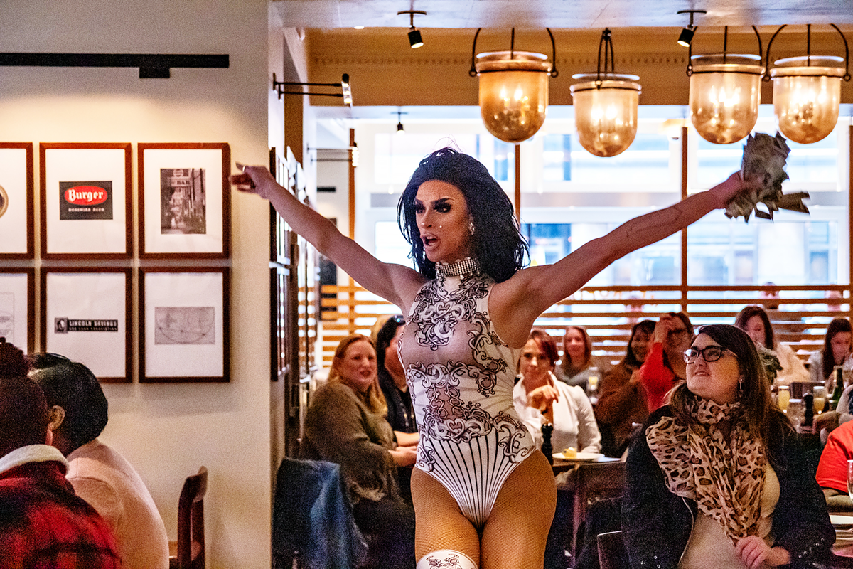 Image: Best Brunch-Side Entertainment