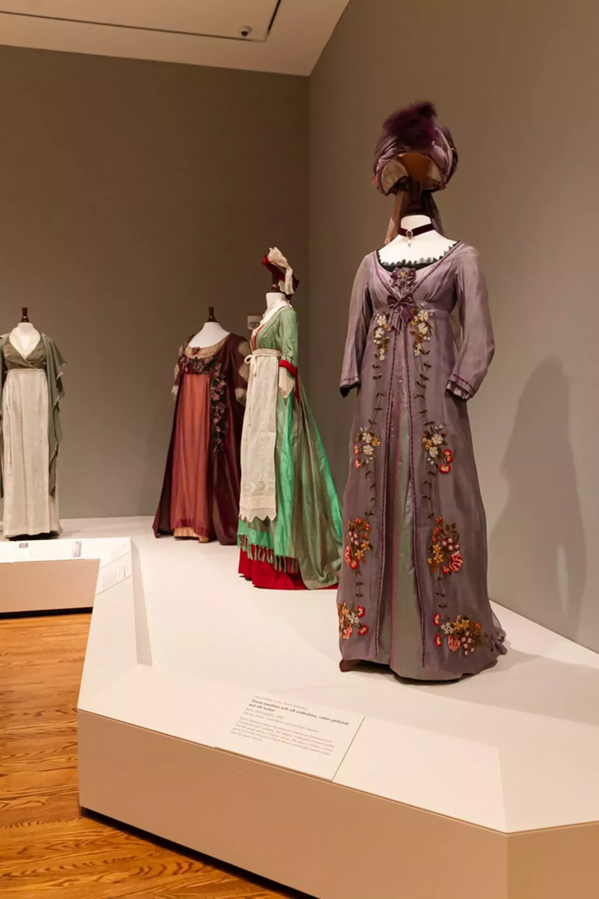 Jane Austen: Fashion & Sensibility
