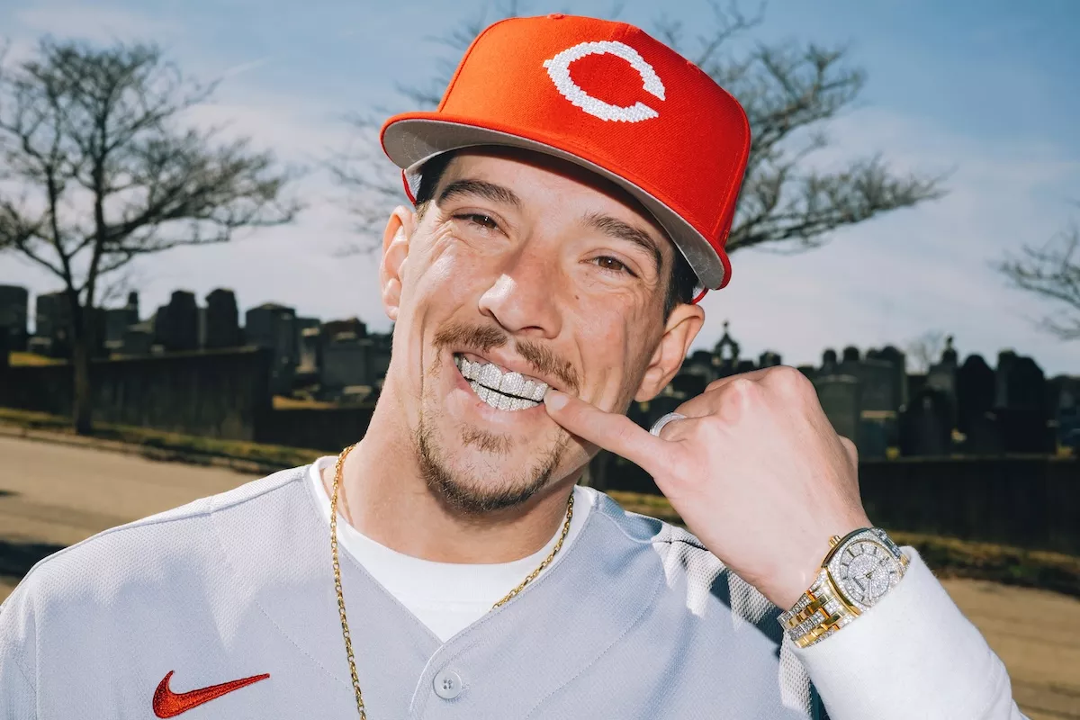 Sean Fogelson a.k.a. That One Mailman of TikTok fame
