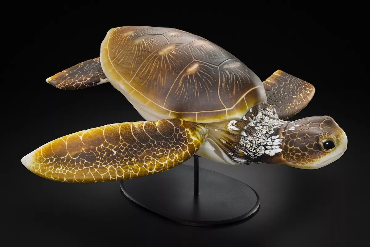 Raven Skyriver's "Adrift," on display at Cincinnati Art Museum's Clearly Indigenous: Native Visions Reimagined in Glass exhibit.