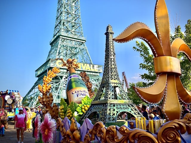 Kings Island's Grand Carnivale