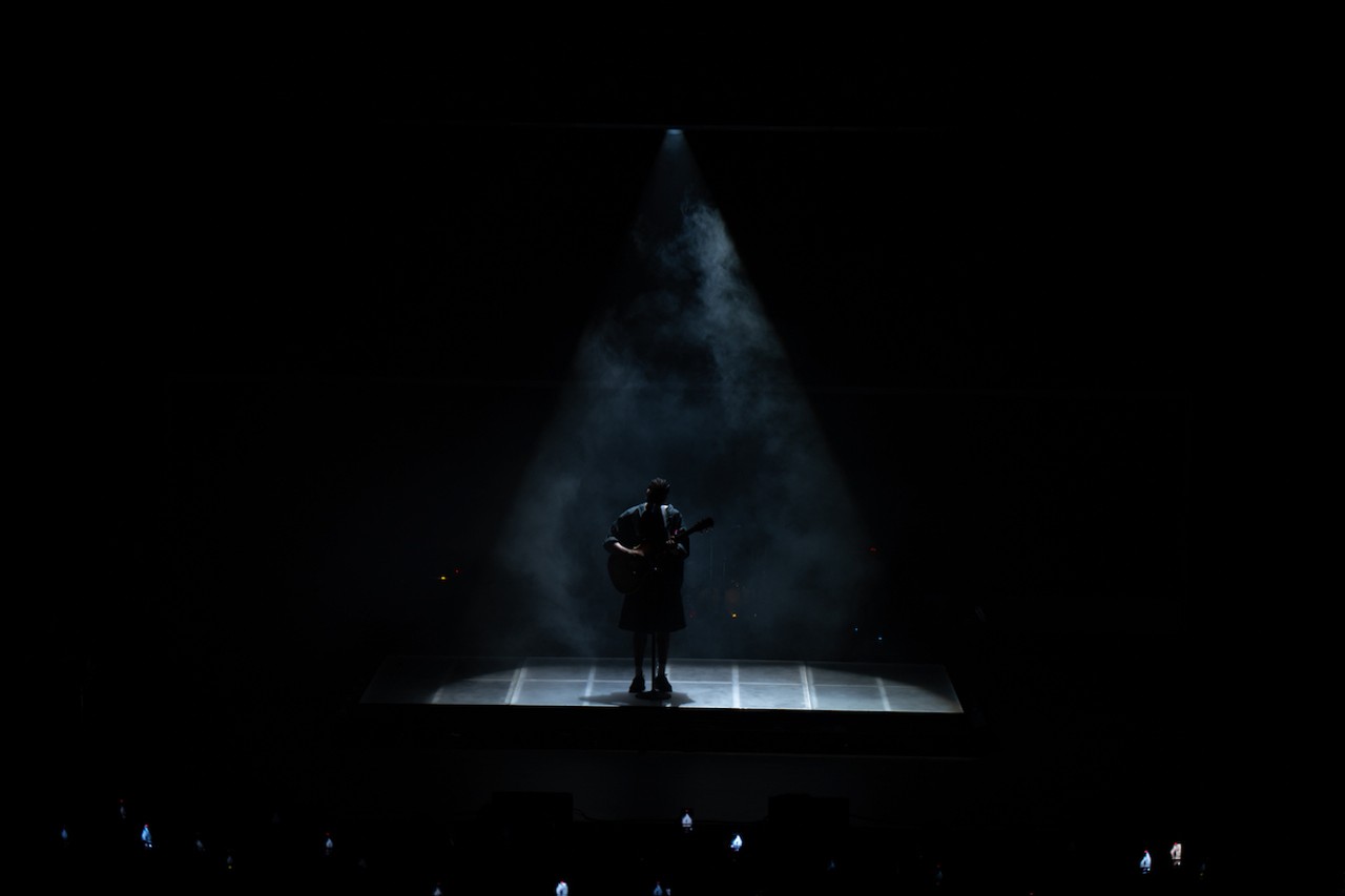 Daniel Caesar performing at the Andrew J Brady Music Center on Aug. 31, 2023.