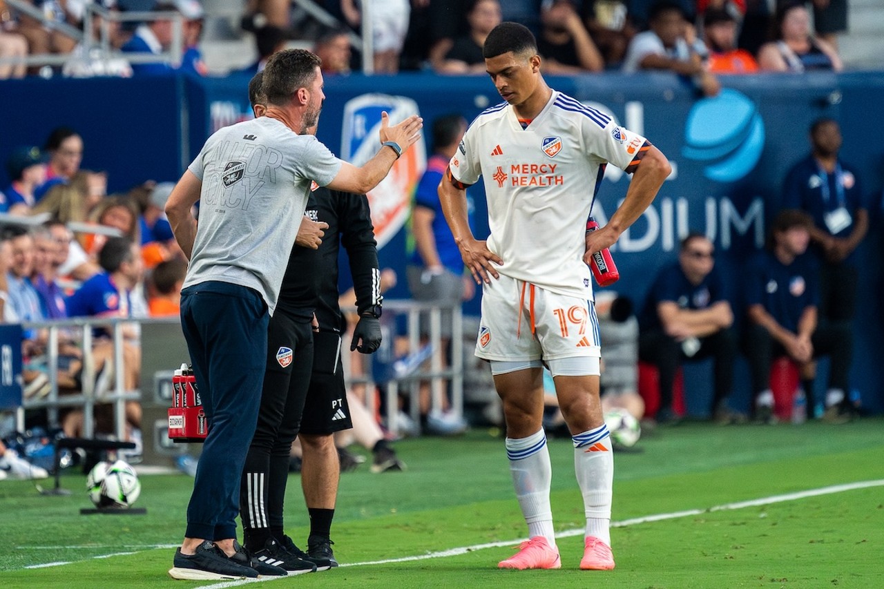 Coach Pat Noonan in discussion with Kevin Kelsey | FC Cincinnati vs. NYCFC | Aug. 5, 2024