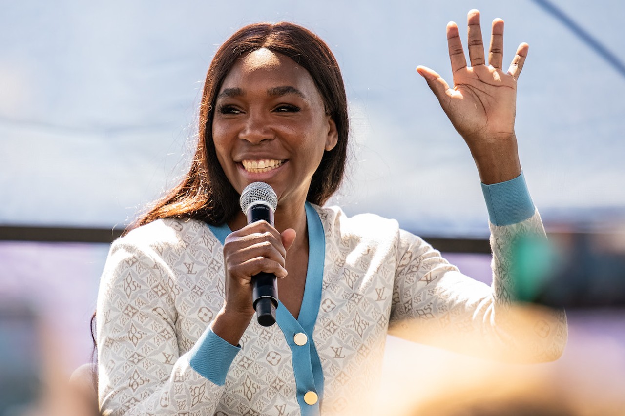 Venus Williams greets the crowd at the 2023 Kroger Wellness Festival