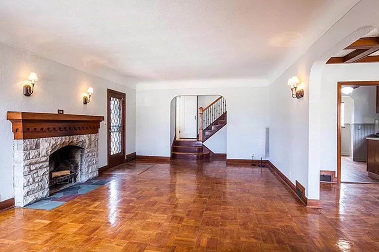 The Vintage Bathrooms in This College Hill Tudor Are a Pastel Dream