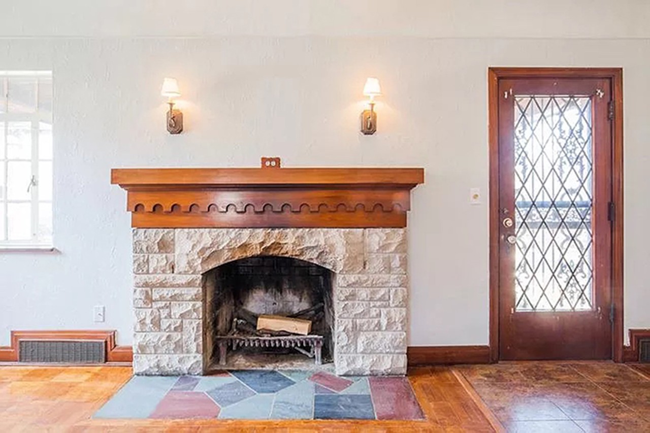 The Vintage Bathrooms in This College Hill Tudor Are a Pastel Dream