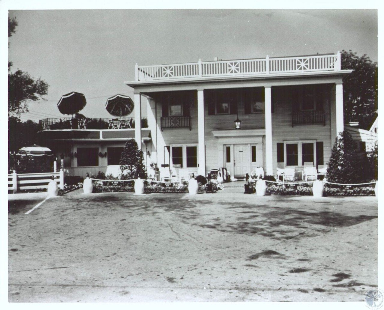 Oelser's Colonial Tavern at 1730 Dixie Highway in Fort Wright, date unknown