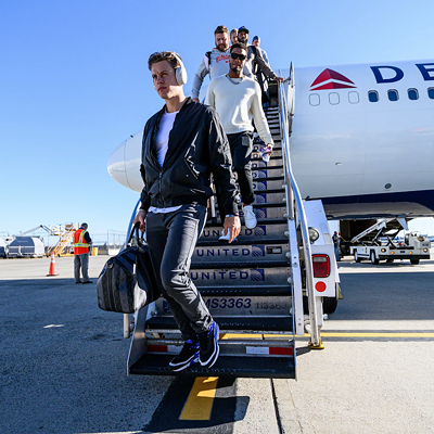 Cincinnati Bengals quarterback Joe Burrow wears a black jacket and denim before the game against the New York Jets on Sept. 25, 2022.