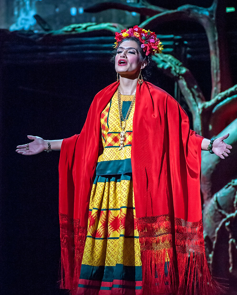 Soprano Catalina Cuervo as Frida - Photo: John Grigaitis / Michigan Opera Theatre