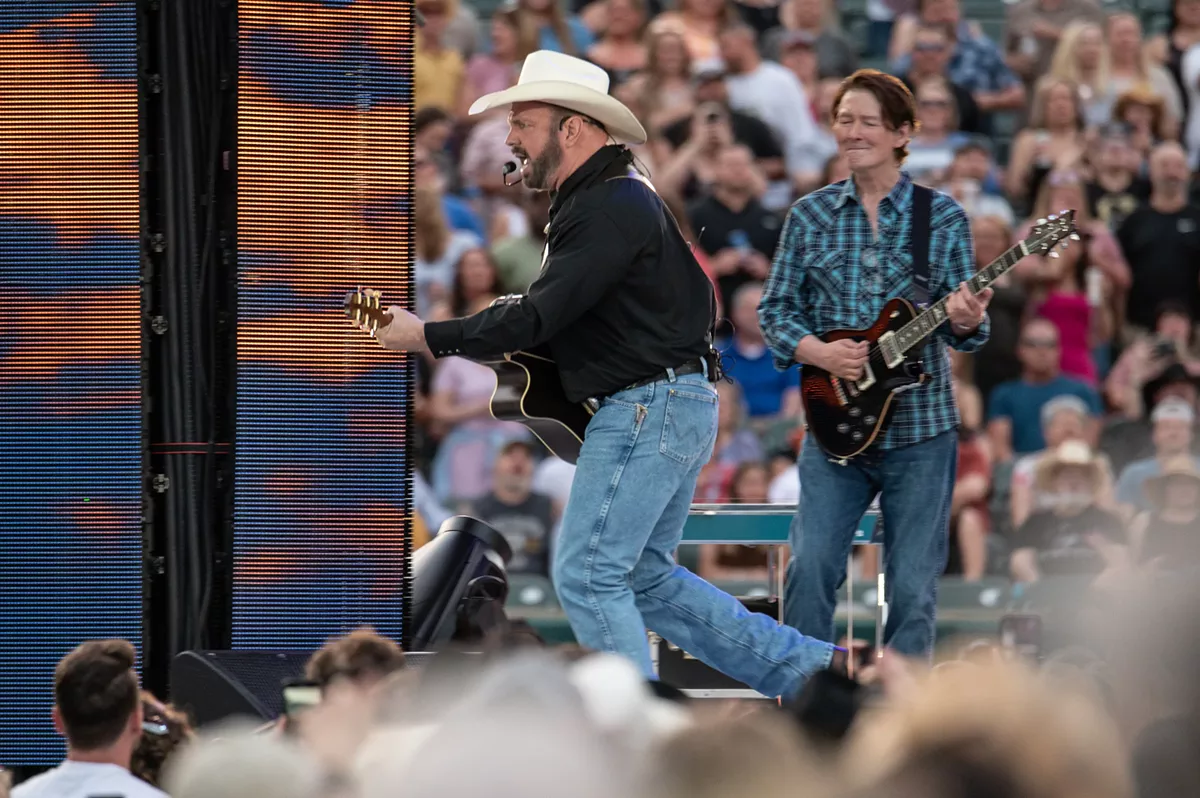 Everything We Saw at the Garth Brooks Concert at Cincinnati’s Paul